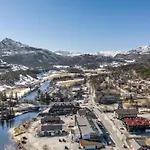 Skiers 2 - Saga * Hemsedal
